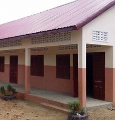カンボジアコンポンチャム州プレアアン小学校の修繕